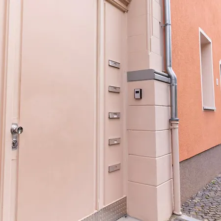 Home-on Ruedesheim アパート リューデスハイム・アム・ライン